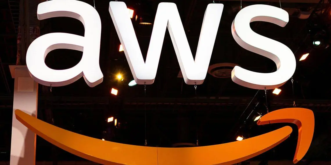 From AWS outages to a $19.3 billion liquidation storm, the "invisible bomb" of crypto infrastructure