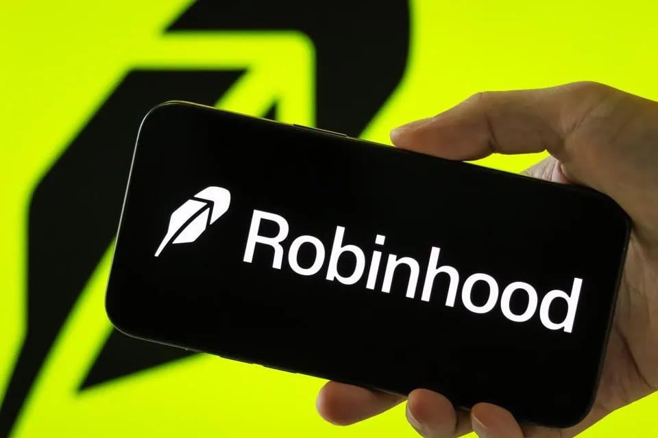 Robinhood Q3营收翻倍：预测市场成新增长引擎，股价为何不涨反跌？