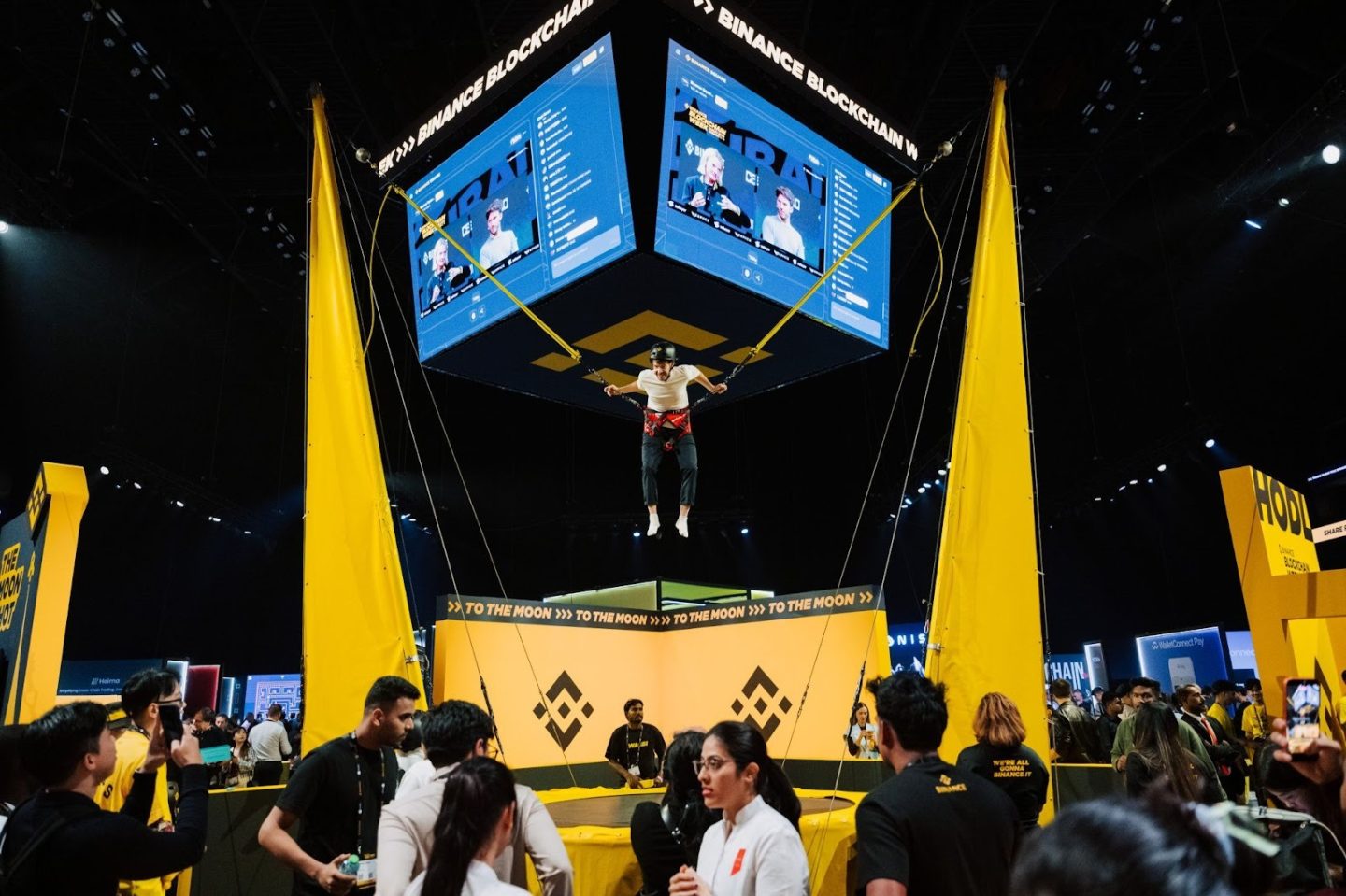 平台用户突破3亿后,2025年的币安与加密纳斯达克