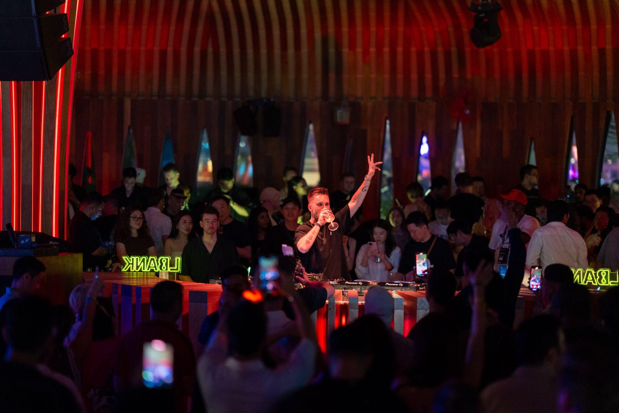 1001 Crypto Nights：当 Dubai 的沙滩遇上最真实的 Web3 共鸣 